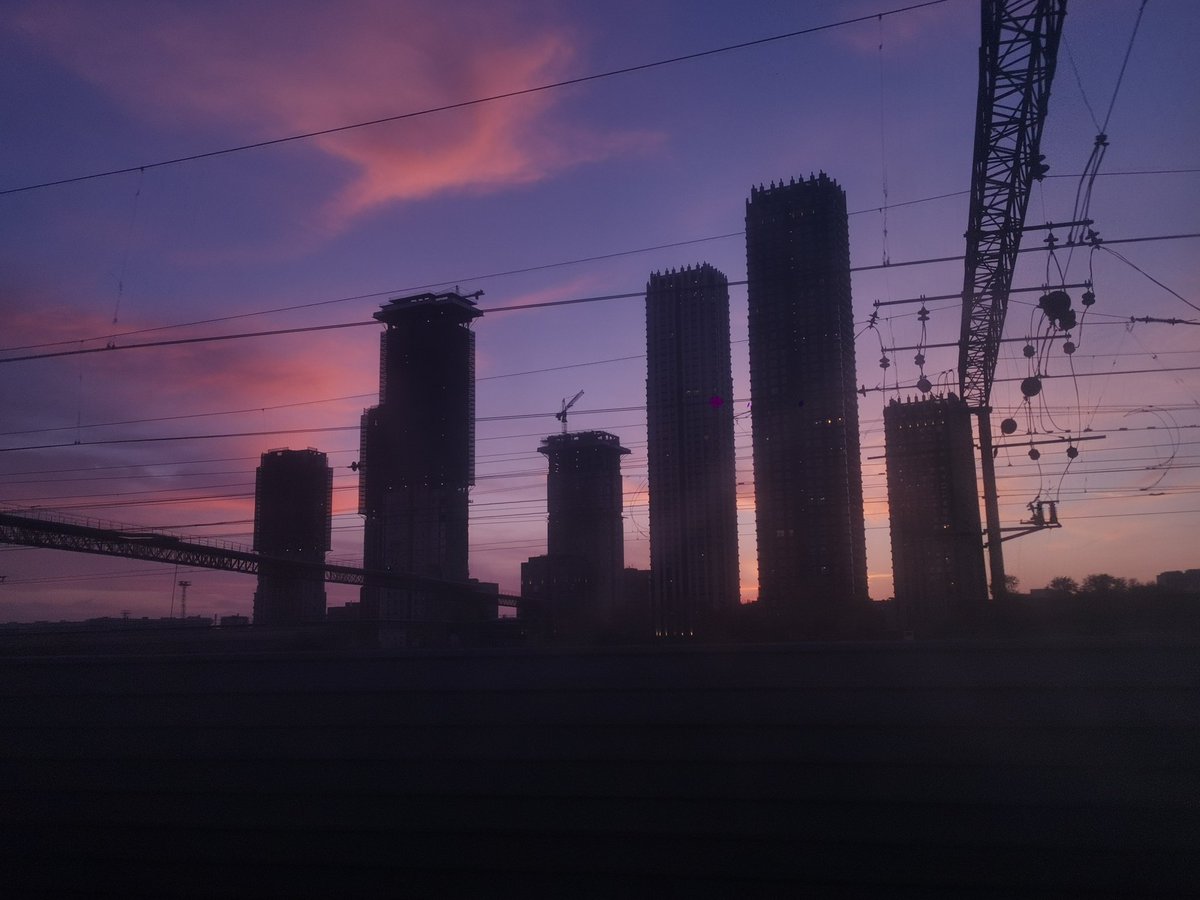 Единственный плюс ехать в электричке: