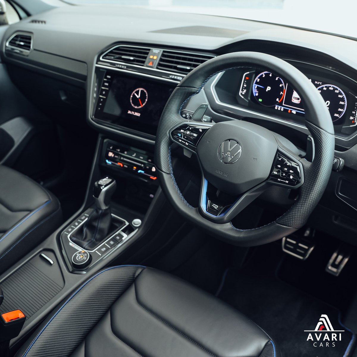 AvariCars's tweet photo. Sometimes, you need to stand out...
And with the VW Tiguan, you can do just that!π€«
https://t.co/4BOc3NvIWW
#avaricars #carclubsa
#rline #vehicle #instacar #carinsta
#Tiguan #vehicle #cars #luxury #tiguan
#beautiful #VW #Volkswagen #vw
#Beauty #highendvehicles https://t.co/LdbBbIHB7q