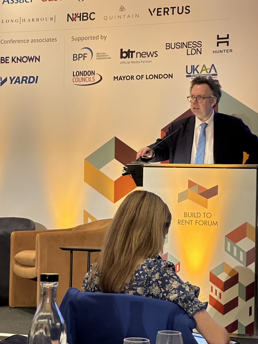 Housing Ombudsman Richard Blakeway opens our 9th #BuildToRent Forum with a key note address on the importance of good #housing and its role on the wider socio-economic landscape.  #BTR