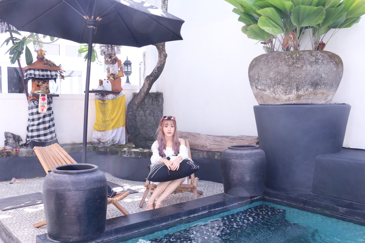 Liburan ke Jogja kali ya akhir tahun ini✨ Aku cek tiket pesawat di <a href="/tiket/">tiket.com</a> lagi murah nih langsung cus pesen beli prepare liburan akhir tahun 💛💙 Wajib cobain 
promonya dilink ini!
go.tiket.com/MiharuJulieTW 

#Sobattiket #Bulatkantiketmu #tiketMurah