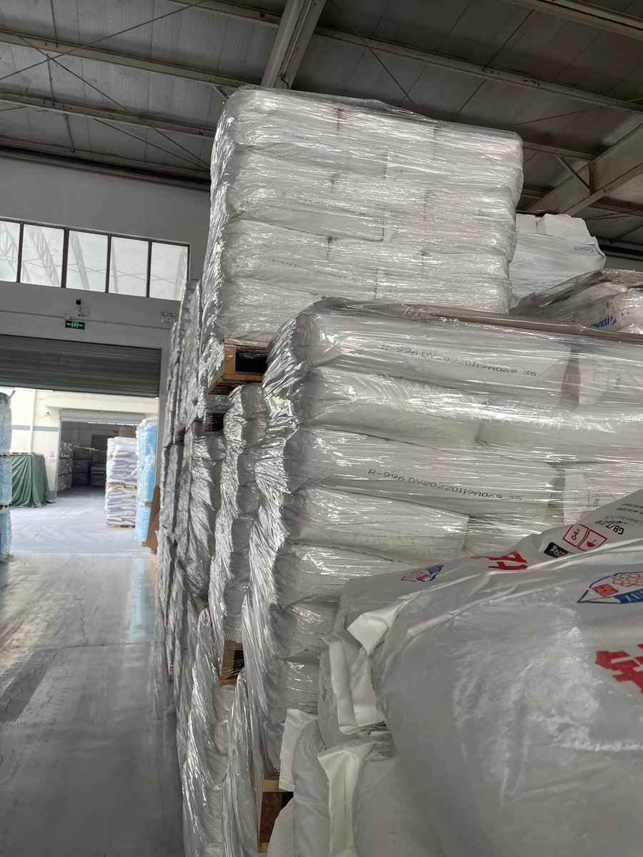 👩‍🎓 TiO₂ has important applications in industries such as coatings, ink, paper making, plastic rubber, chemical fiber, ceramics, etc
👩‍💼 Lily Hao 📱 Mob/WhatsApp: +86 175 3109 1759
💌 guikun06@guikunchem.com