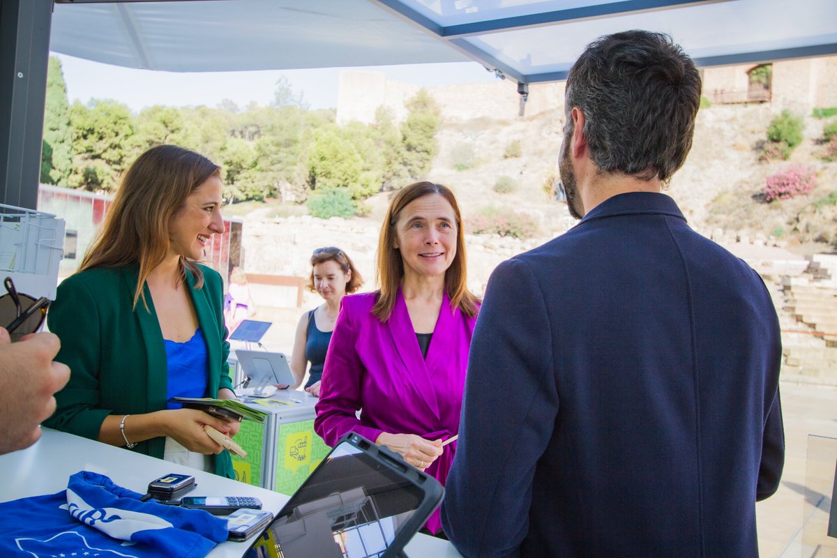 EU_Growth's tweet image. Our Deputy Director-General Maive Rute stopped by our Single Market Tour stand in Malaga  🇪🇸

If you're nearby, come check us out in front of the Teatro Romano! Follow our #SM30Tour 👇

europa.eu/!DWRQxQ

#SingleMarket30