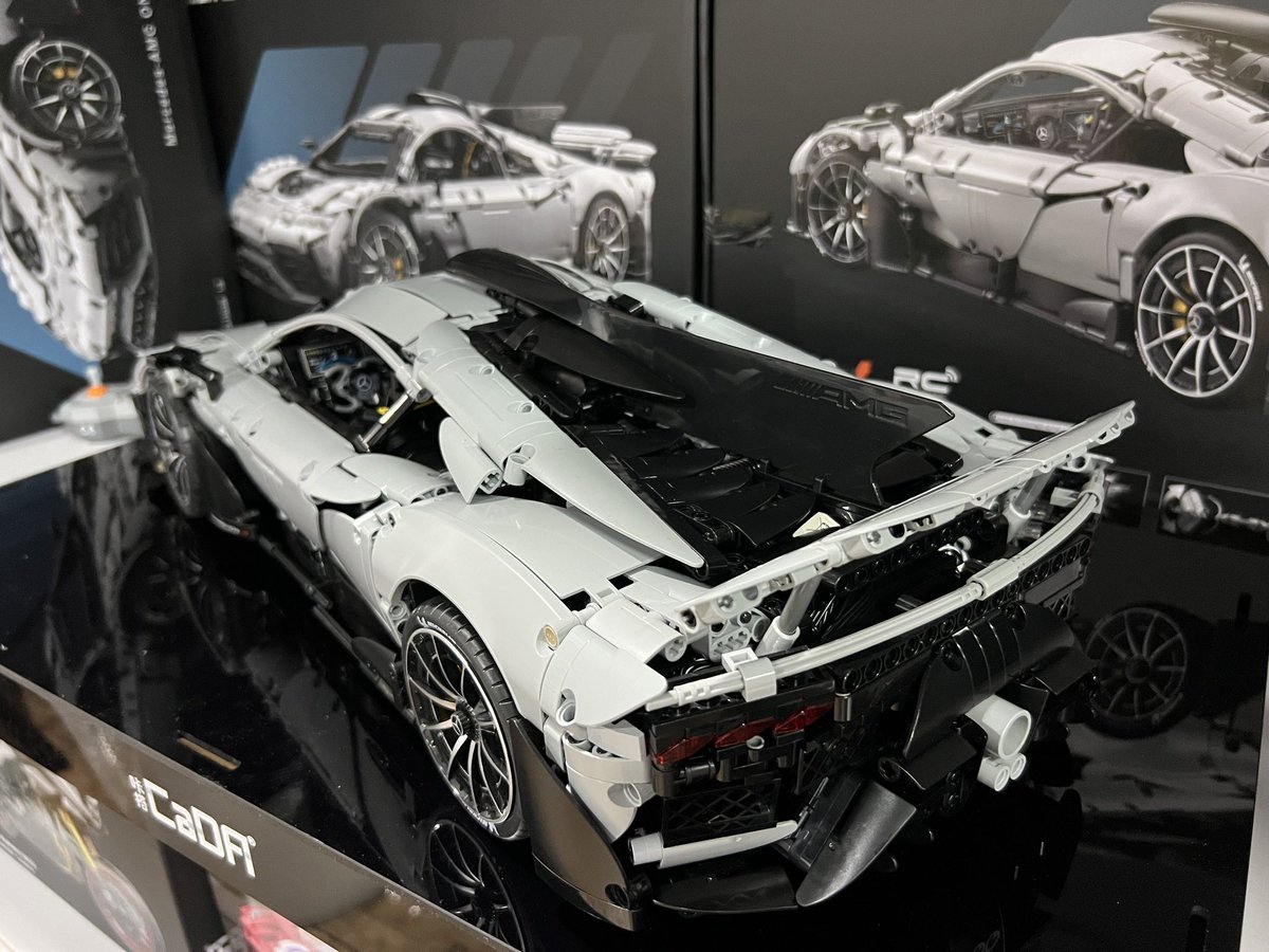 ToysterDotSg's tweet image. CaDA Mercedes-AMG ONE on display!

Visit us Fri &amp;amp; Sat (12pm - 6pm).

Shop Online @ toyster.sg/products/cada-…

More Double E CaDA @ toyster.sg/collections/ca…

#toystersg #toystersingaopre #cadabricks #cada #doubleecada #doubleesingapore #mercedesbenz #mercedesbenzamg #bricks