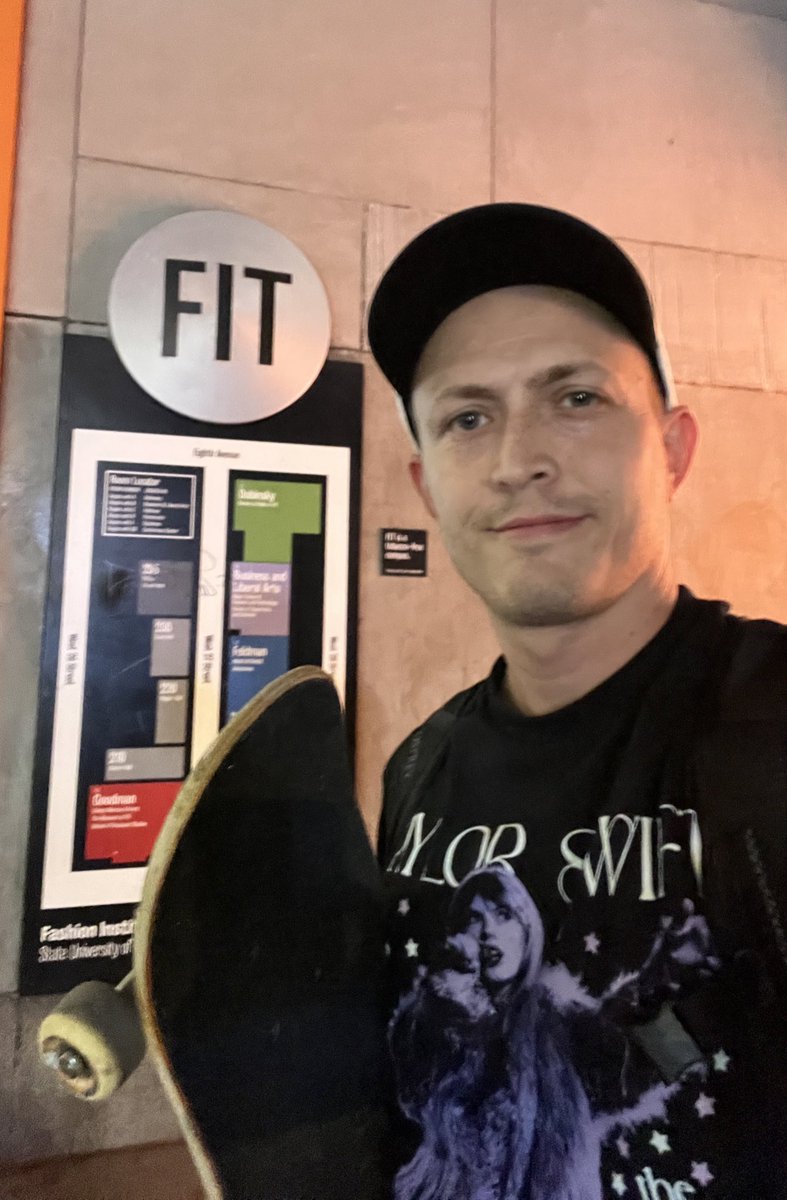 gave a guest lecture at <a href="/FIT/">FIT</a> last week and it actually went well! 
thanks for having me <a href="/shinyeonmoon/">shinyeonmoon</a>.