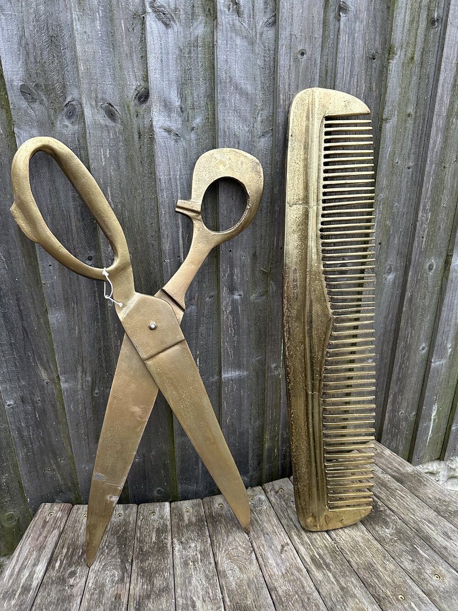 antiques_atlas's tweet photo. For sale on Antiques Atlas is this
Lovely large pair of barbers trade signs https://t.co/f40U3ilni0 Only ยฃ185 Great Wacky Gift๐๐
From
The Advertising Antiques advertising_antiques1
#antiques #advertisingantiques #advertisingsign https://t.co/WY3Z7yRPYO