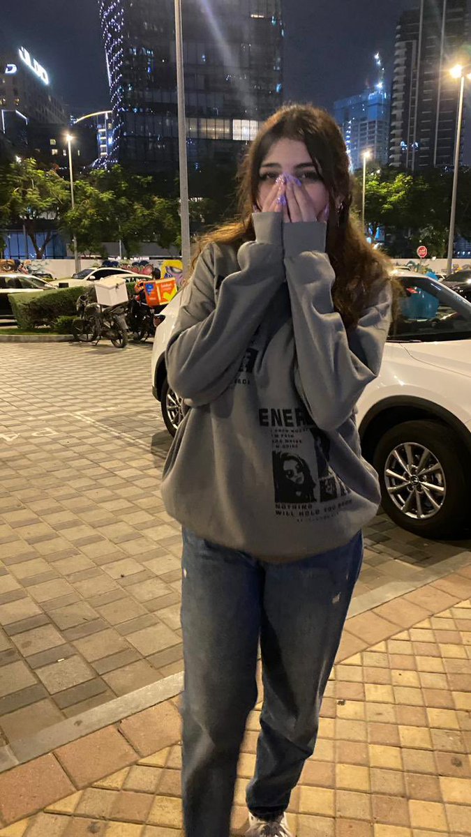 ꧁⋆𖤐⋆꧂ tweet media