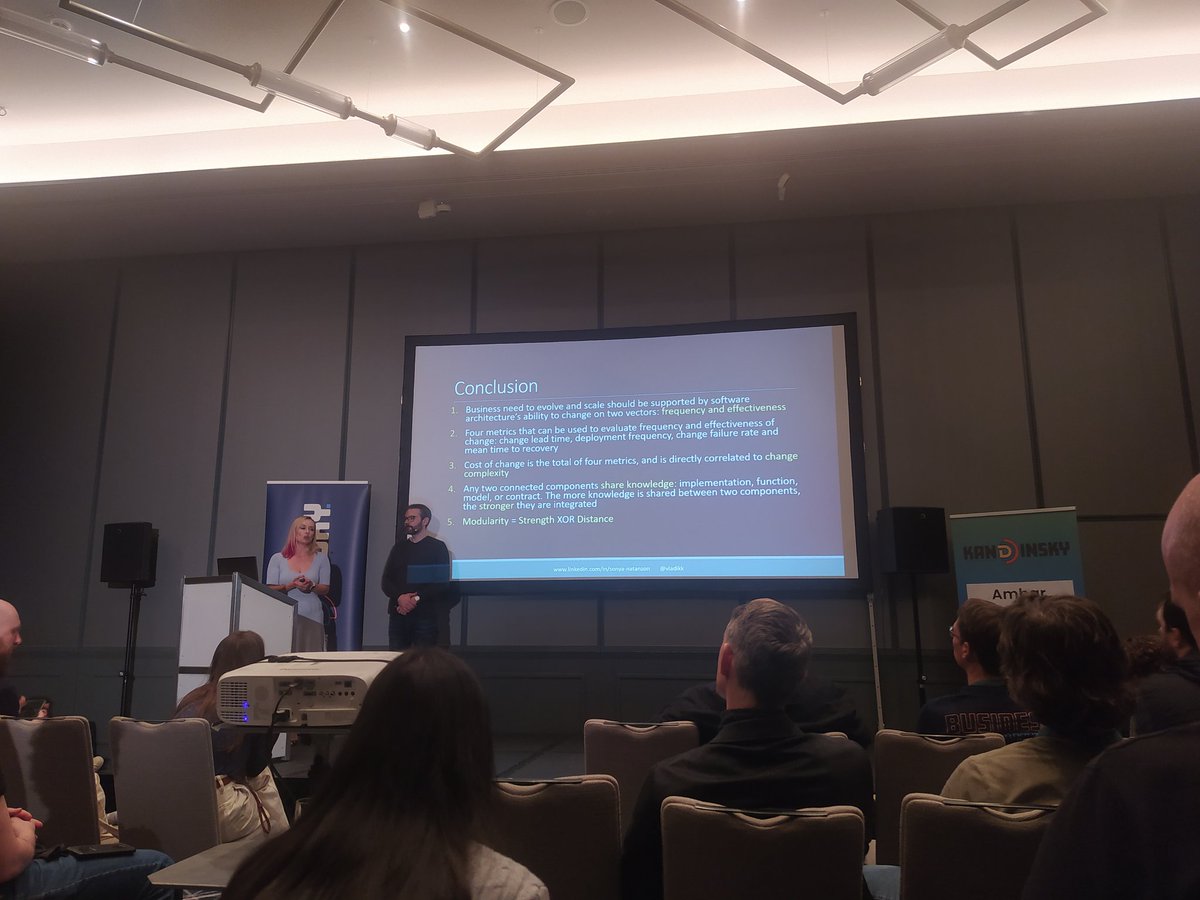 Nice insights about architecture, mertics and coupling from <a href="/vladikk/">Vlad Khononov</a> and Sonya Natanzon at <a href="/KanDDDinsky/">KanDDDinsky</a>. Can't wait for the book release, Vlad 😀