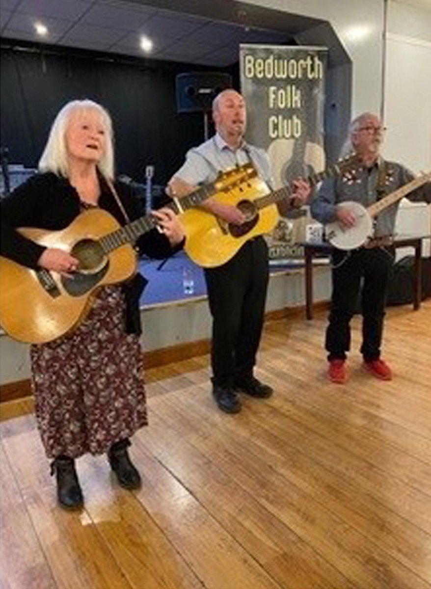 WarwickWords's tweet photo. Poacher’s Pocket and Friends Working Lives
Thur 5 Oct
Warwick Arms Hotel
7.30pm
An evening of songs of daily life in the past and in the present including the launch of a project for people of Coventry and Warwickshire to write their own songs about work @WarwickArms @moreWarwick https://t.co/FWZHFtH11P