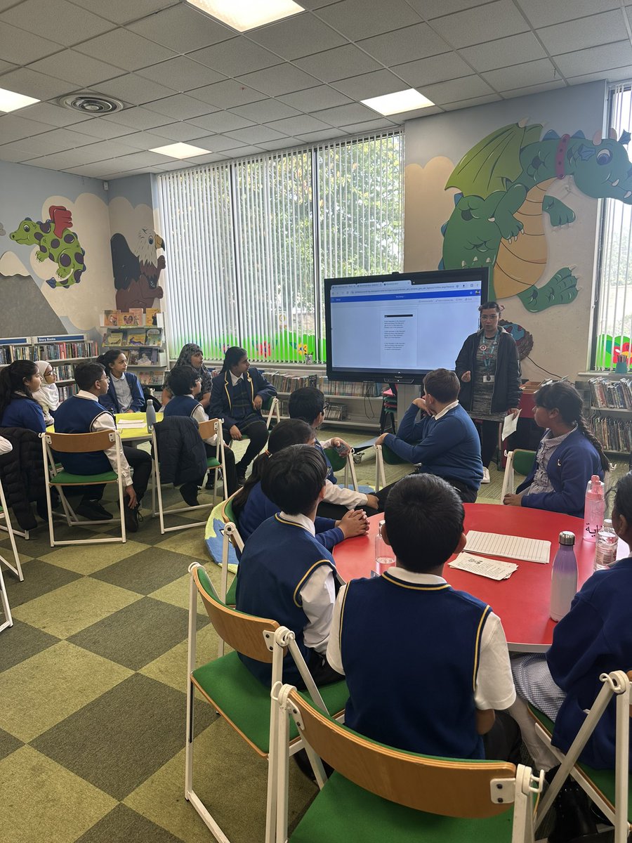 carltonj_i's tweet photo. Year 6 have been very fortunate to be part of a creative writing workshop at Dewsbury Library on National Poetry Day. Children are excited to explore different types of poetry. #NationalPoetryDay #reading https://t.co/uvKSUVelEe