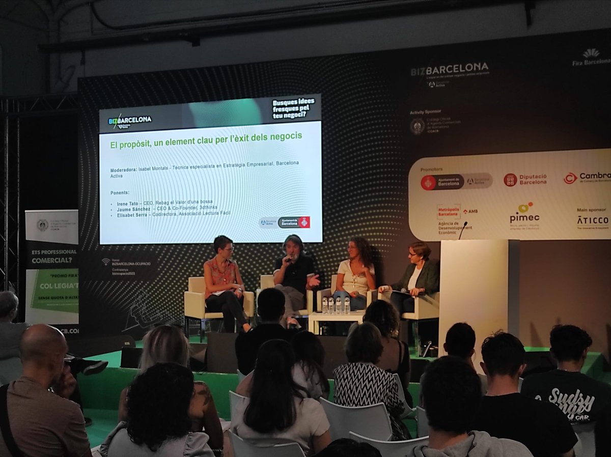 barcelonactiva's tweet photo. Tenir un propòsit clar és clau per l’èxit dels negocis! 🧐
Estem debatent amb #Rebag, @3dthinks i @Lectfacil sobre la importància de definir els valors que et diferencien.
Connecta amb el propòsit de la teva empresa amb @barcelonactiva. ⬇
https://t.co/G7isI5PE26 https://t.co/L1CHZUViNX