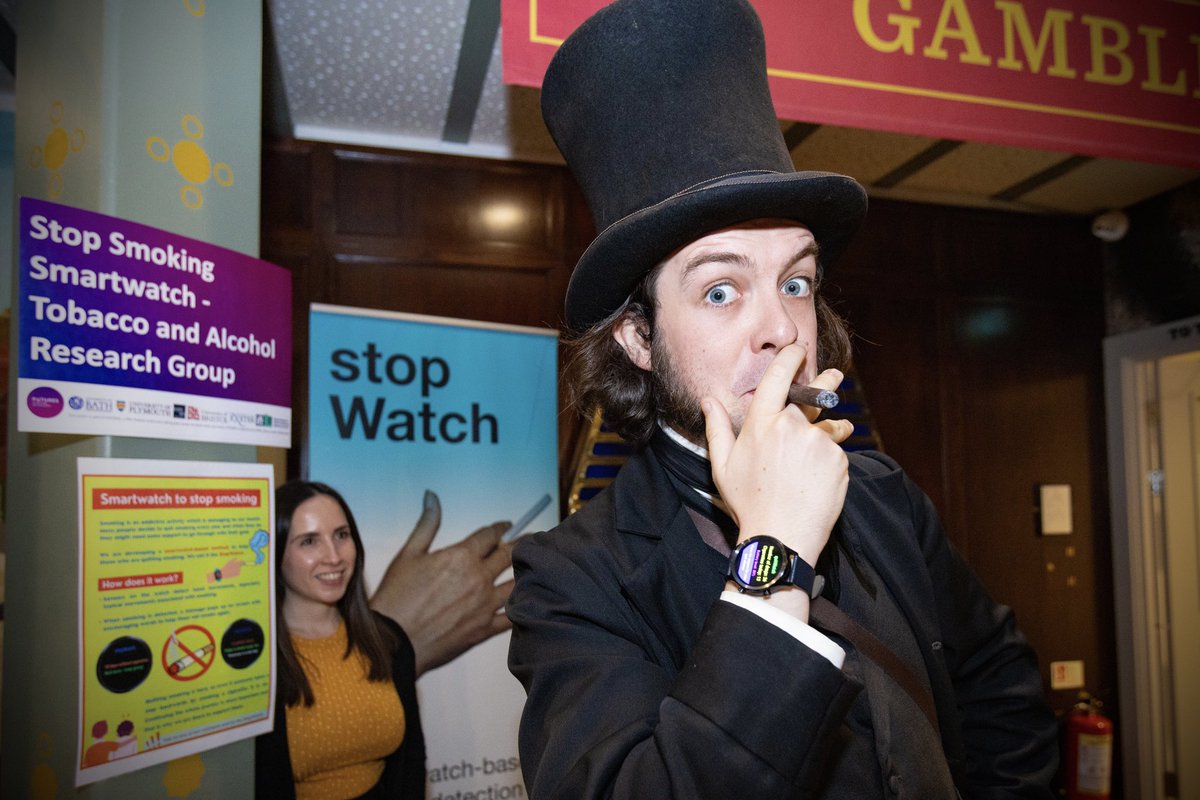 We didn’t quite manage to wean Brunel off his beloved cigar with our smartwatch-based smoking relapse intervention at the FUTURES2023 public engagement festival, but I think he approved of the innovation happening at @BristolTARG @BristolUniPsych @BristolUni