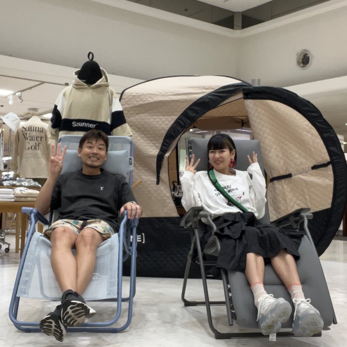 youhei1018's tweet photo. 今日のサは、二子玉川の高島屋
#にこたまサウナ倶楽部

10月9日(月)まで、玉川髙島屋本館6F催事会場にて開催中！
［TTNE］も出展してるし、週末は豪華ゲストの来場＆写真撮影会もあるみたいよ～🧖‍♂️

#KeytoS #サウナ https://t.co/2968ojrpXd