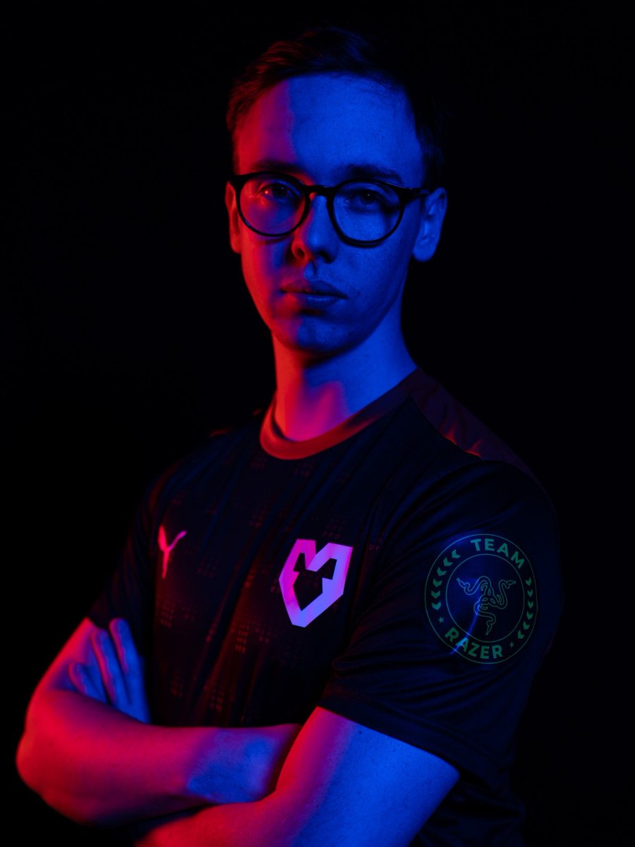 I've been allowed to explore my opportunities by <a href="/mousesports/">MOUZ</a> as HC and AC.

⭐️2 years on LEC Academy teams
📋4 years as Coach
👨‍🍳4 years as Restaurant Manager
⛷️Certified ski-instructor

Resume &amp; References available upon request.

Contact through DM or <a href="/achieveminds/">Achieveminds</a> 

♥️ &amp;🔁=👑