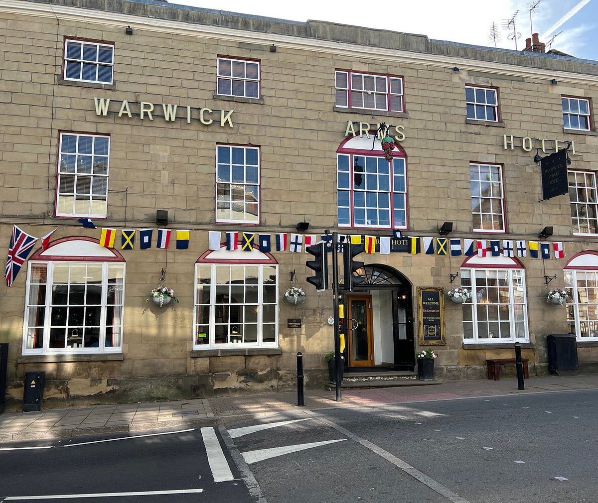 WarwickWords's tweet photo. Thanks to the Warwick Arms Hotel for hosting @WarwickArms https://t.co/UM5BIEgtzl