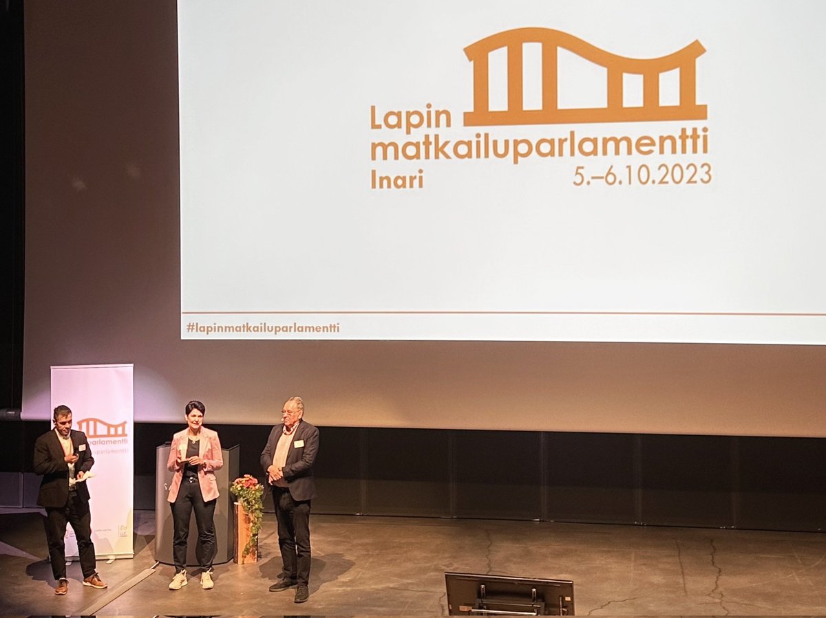 Lapin #matkailuparlamentti 2023 avattiin @KirsiPulkamo'n, Pertti Yliniemen ja Markku Nissin triolla! Tänä vuonna käsitellään kestävää #matkailu'a, digitalisaatiota sekä talous- ja turvallisuuspoliittisen ympäristön vaikutuksia matkailuun.🌲 @LapinMatkailu @NinaForsell @SatuLuiro