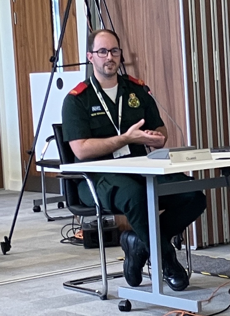 South East Coast Ambulance tweet media