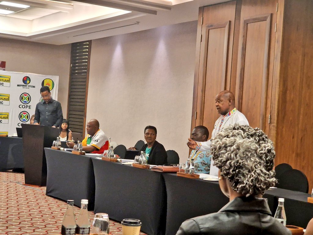 ColleenMakhub's tweet photo. Guests of the APC, COPE, ICM, AARM, NFP & AIC, BOSA, SANCF strategy workshop on forming a coalition pact ahead of 2024 elections. #workshopstrategy #SpeakerOfThePeople https://t.co/oZfKbAQsDU