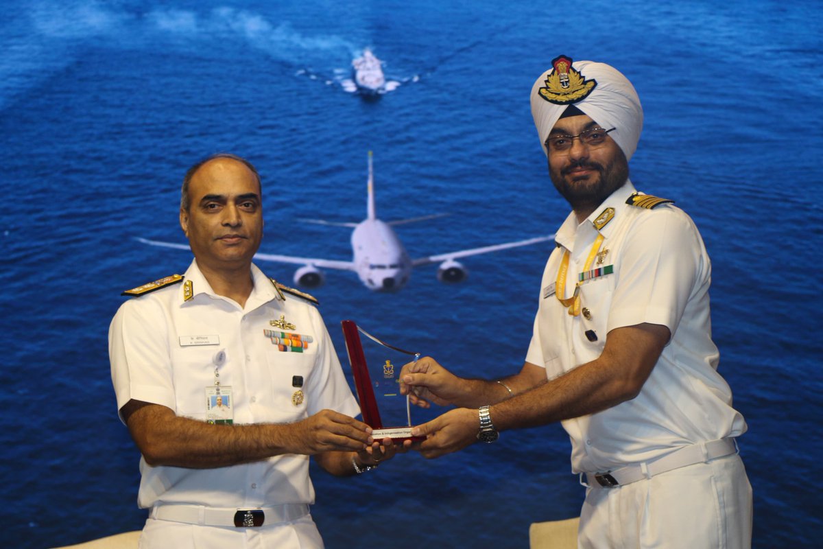 SpokespersonNavy (@indiannavy) on Twitter photo #Swavlamban2023
Interactive session chaired by RAdm K Srinivas #ACOM(D&R) on 'Swavlamban 2.0' document released by Hon’ble Raksha Mantri.
Detailed discussions were held with industry partners on Naval Indigenisation requirements.
#AatmaNirbharBharat
<a href="/DefenceMinIndia/">रक्षा मंत्री कार्यालय/ RMO India</a> <a href="/India_iDEX/">iDEX DIO</a> #Swavlamban2023
Interactive session chaired by RAdm K Srinivas #ACOM(D&R) on 'Swavlamban 2.0' document released by Hon’ble Raksha Mantri.
Detailed discussions were held with industry partners on Naval Indigenisation requirements.
#AatmaNirbharBharat
<a href="/DefenceMinIndia/">रक्षा मंत्री कार्यालय/ RMO India</a> <a href="/India_iDEX/">iDEX DIO</a>
