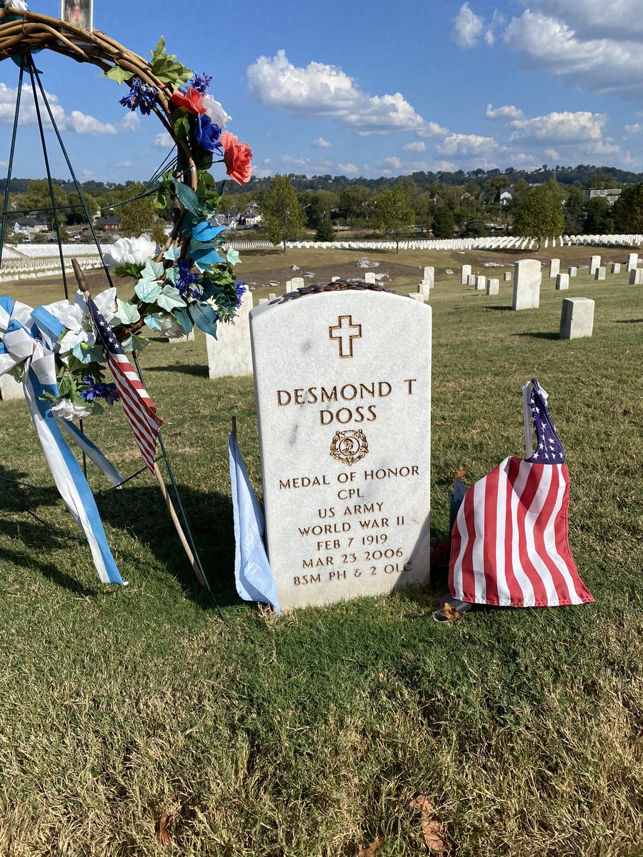 conorwillixms's tweet photo. Managed to take a visit to Chattanooga National Cemetery and see the headstones of the first medal of honor winners from the ‘great locomotive chase’ and Desmond T Doss resting place #CivilWar #WW2 #medalofhonor https://t.co/bSYF7kafWf