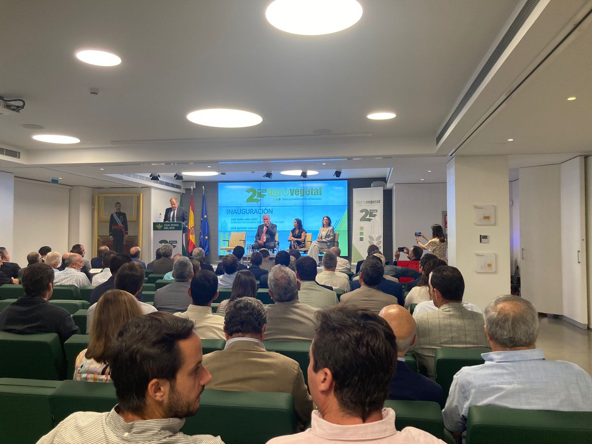 Felices de ser parte de la celebración del 25º aniversario de <a href="/AgrovegetalSA/">Agrovegetal SA</a> 👏🏼

🌾Un cuarto de siglo de innovación en la obtención de variedades y producción de semillas certificadas para cultivos extensivos.

¡Felicidades por un legado exitoso y sostenible en la agricultura!🙌🏼