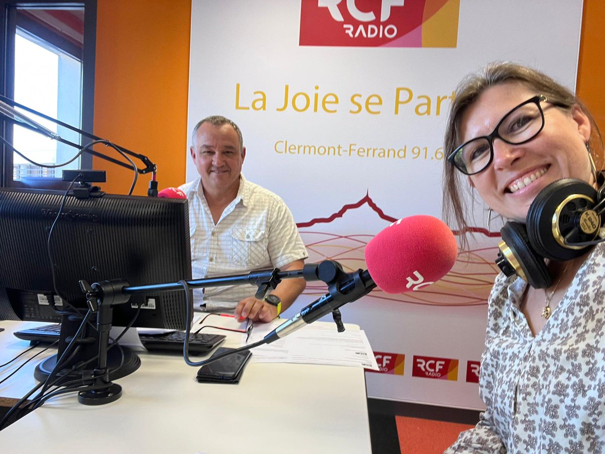 astu'sciences (@astusciences) on Twitter photo 🎙️Nous sommes en direct sur <a href="/RCFHauteLoire/">RCF Haute-Loire</a> pour parler de notre bac à sable interactif BASILE qui sera présent au village des sciences du Puy-en-Velay ce dimanche 8 octobre !
#FDS2023 #FDSaura #auvergnerhonealpes #lepuy #lepuyenvelay 🎙️Nous sommes en direct sur <a href="/RCFHauteLoire/">RCF Haute-Loire</a> pour parler de notre bac à sable interactif BASILE qui sera présent au village des sciences du Puy-en-Velay ce dimanche 8 octobre !
#FDS2023 #FDSaura #auvergnerhonealpes #lepuy #lepuyenvelay