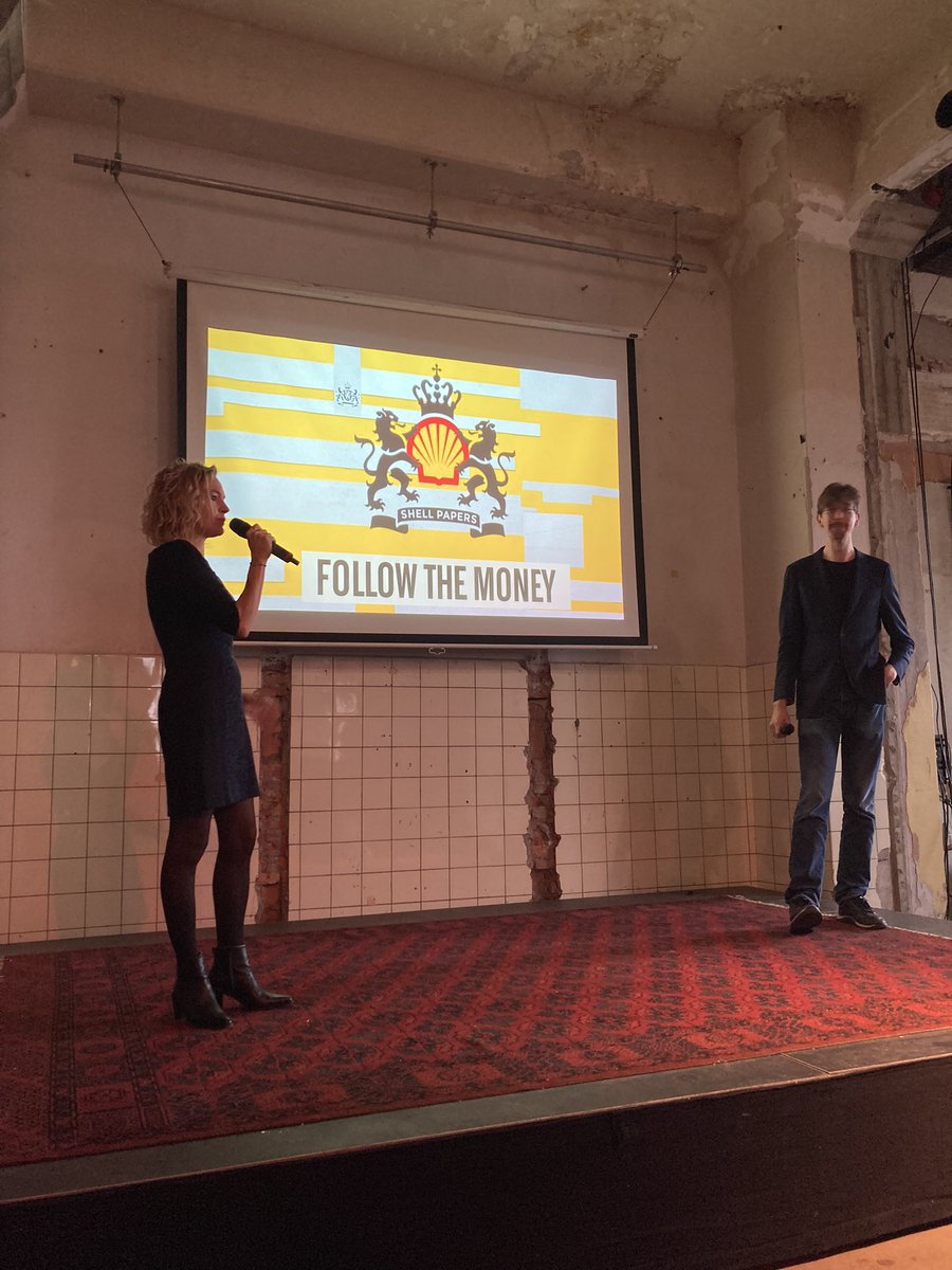 PerrieHoekstra's tweet photo. Over de #Shellpapers nu. Bas van Beek en @BSchohaus van @FTM_nl #bloeidigitaal2023 https://t.co/YMZ0JQFrli
