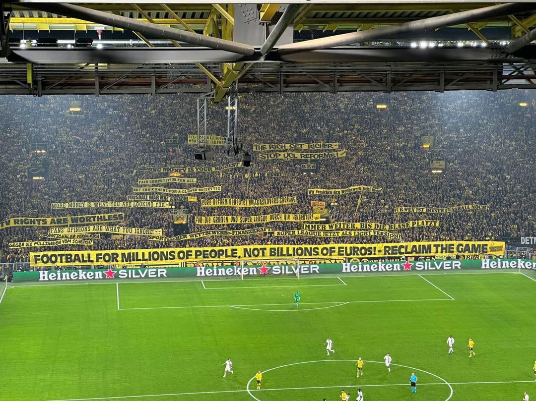 Borussia Dortmund fans with a strong message last night: Football for millions of people, not billions of Euro's! RECLAIM THE GAME!