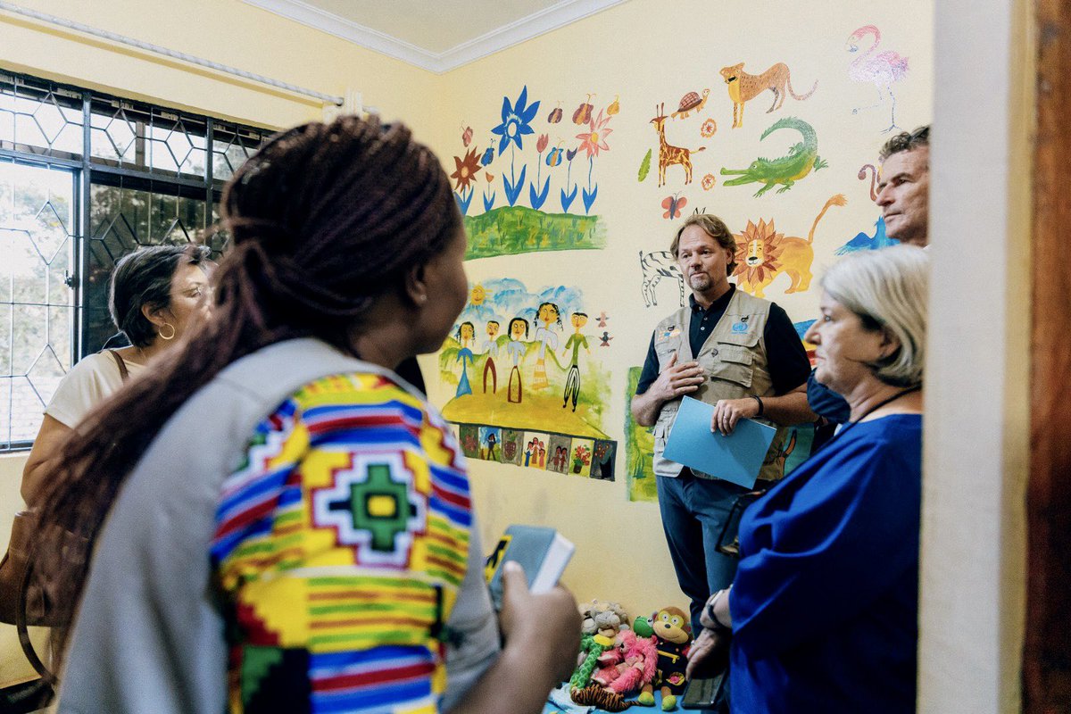 MarkB_Schreiner's tweet photo. Congrats @Irish_Aid 🇮🇪 on record level investments in development achieving real results #Tanzania 🇹🇿

@UNFPA values partnership @IrlEmbTanzania ensuring access to #SRHR &amp; #GBV prevention &amp; response services, esp for youth.

@irishmissionun 
@MaryONeill_IRL https://t.co/IIIpotkVAF