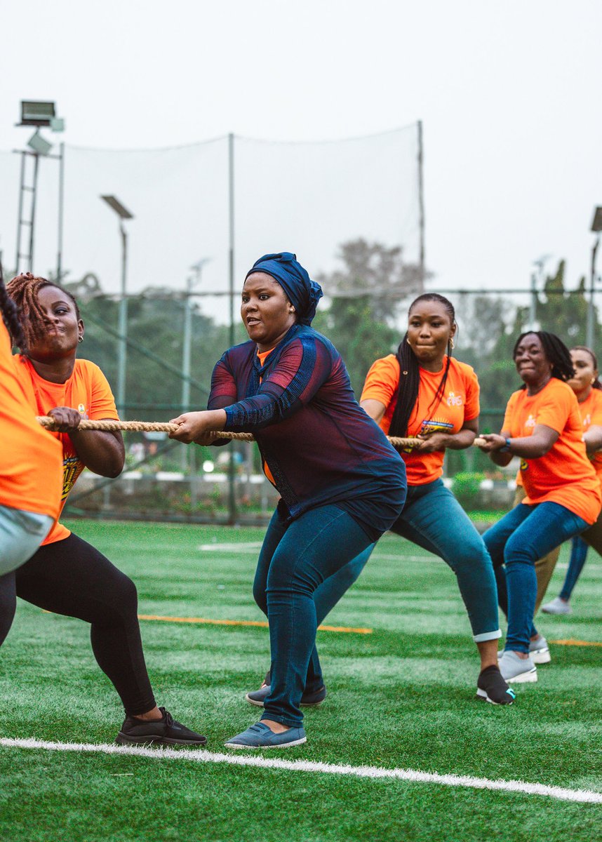 FIRSNigeria's tweet image. What’s Customer Service Week at the FIRS without some fun and games? 🥳

Pictures of staff of the Service dunking it out with a friendly soccer game ⚽️ and tug-of-war.

We had a great time! 👍🏿💃🏿🕺🏿🥇

#TeamService
#CustomerServiceWeek2023
#FIRSCSWeek2023
#ItPaysToPayYourTax