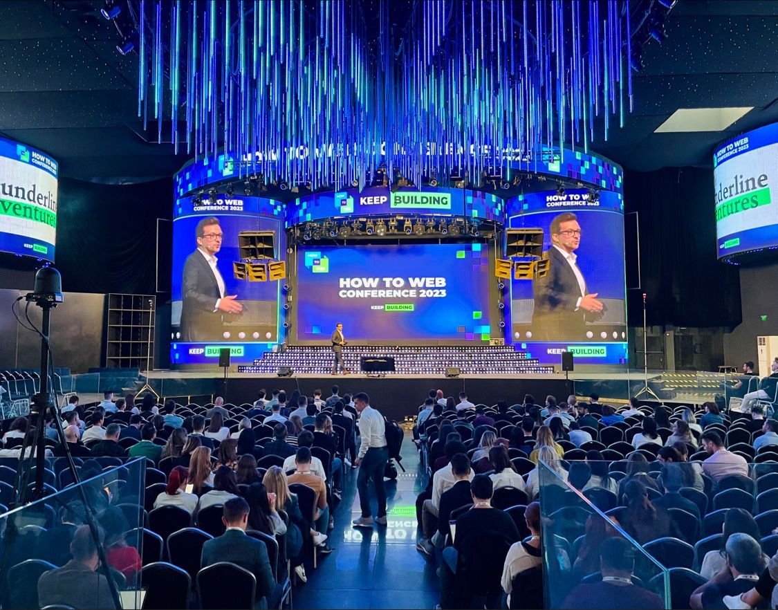 Lawyerd_net's tweet photo. Hey builders,
Two intense days at @how_to_web - met incredible companies and VCs, enjoyed Bucharest's autumn season. Pleasure catching up with @Techstars Torino and @MartinOlczyk.
Thanks to hosts @bogdaniordache, @alexagatinei, and Adela Miruna Bumbaru.
#HowToWeb #startup https://t.co/DRMHrnZeeo