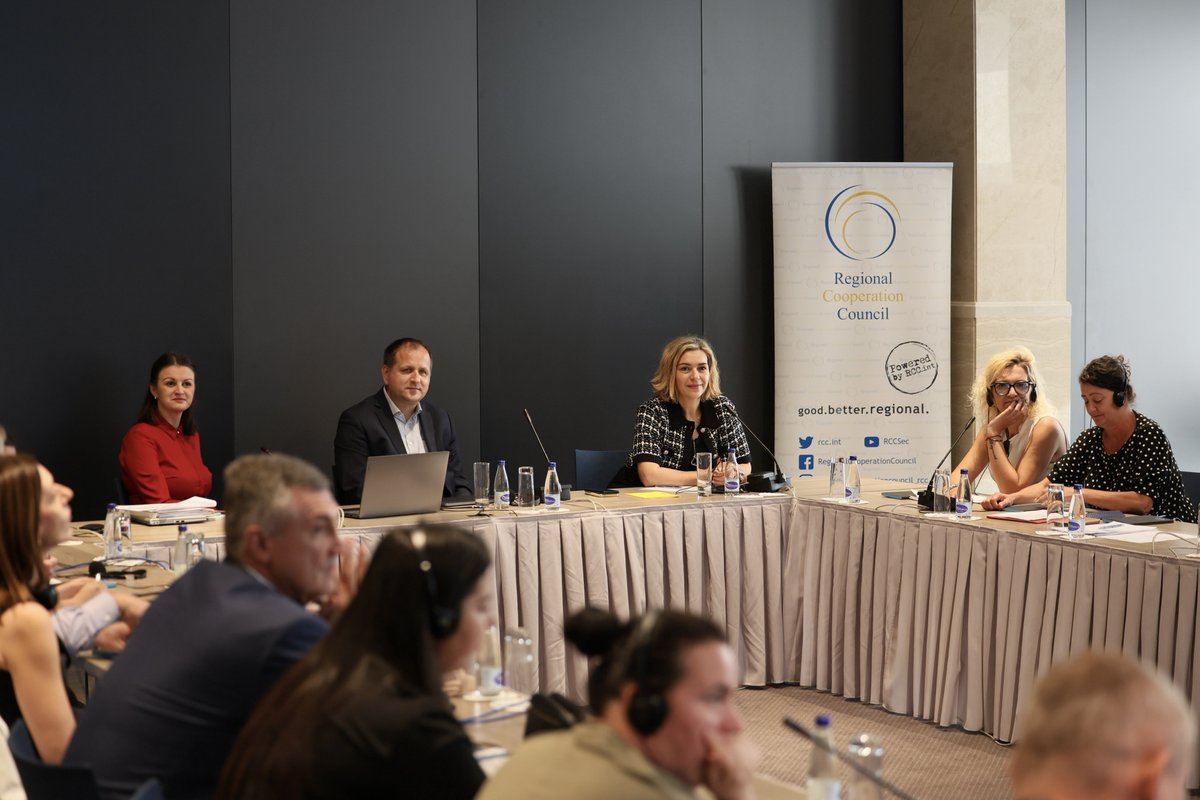 rccESAP's tweet photo. Exciting start to our #workshop in #Budva w/partners from Public Employment Services from #WB &amp;experts from @CrediBiH, in safe hands of @rccint's #ESAP2 👉presenting  the Report on classification of Labour Market Policies in #WB &amp; roadmaps for their alignment with #EU practices https://t.co/QPcwSjThl4