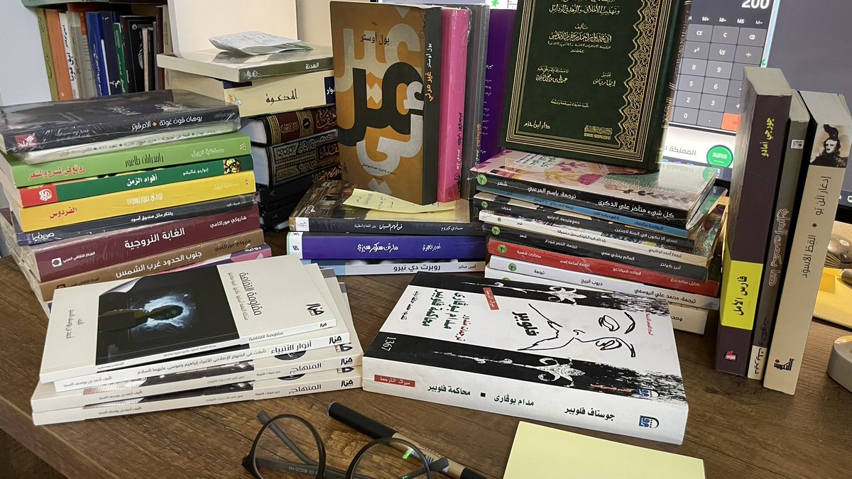 فرز مشتريات عملائنا امس ، وتجهيزها للشحن والتوصيل. #معرض_الرياض_الدولي_للكتاب_2023