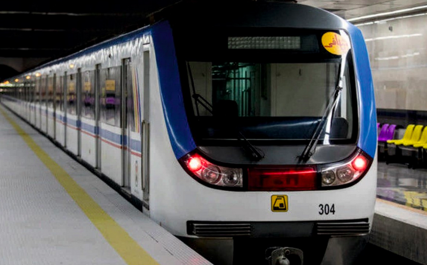 دروغ این‌جوری معلوم می‌شه:
۱- تمام واگن‌های متروی سال ۹۰ مجهز به دوربین شده‌اند
۲- آرمیتا سوار واگن سری ۱۲۰۰ دوربین‌دار شده نه سری ۱۰۰
۳- مشخصات واگن‌های متروی تهران همه چیز را برملا می‌کند
اینجا را ببینید تا حذف نکرده‌اند
rb.gy/yss7h