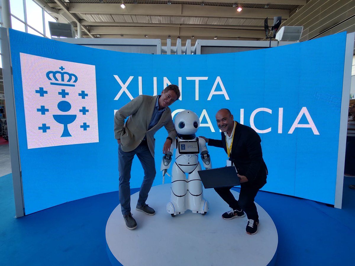 fundacionronsel's tweet photo. @aempepontevedra @Pontevedrate @Xunta @depo_es @PazodaCultura 💪🏻 Segundo día en #EDUGAL, el salón de la oferta de #Educación y #Formación de #Galicia, donde compartimos nuestro trabajo con diferentes centros de #fp. https://t.co/80wrc7MSYZ