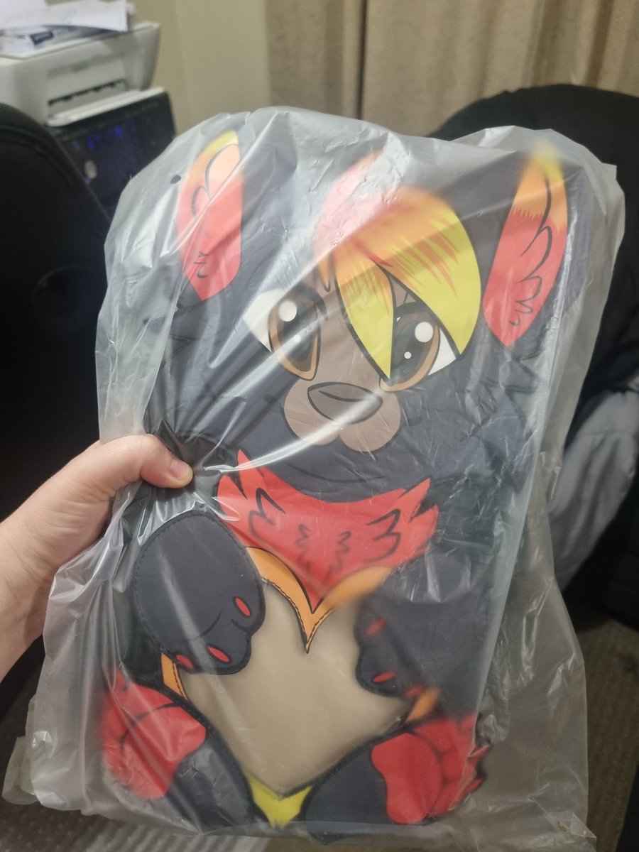 chirpyderp's tweet photo. AHHHHH 

Always a good feeling to receive more ITA bags! #customitabag https://t.co/POHLrPzXhM
