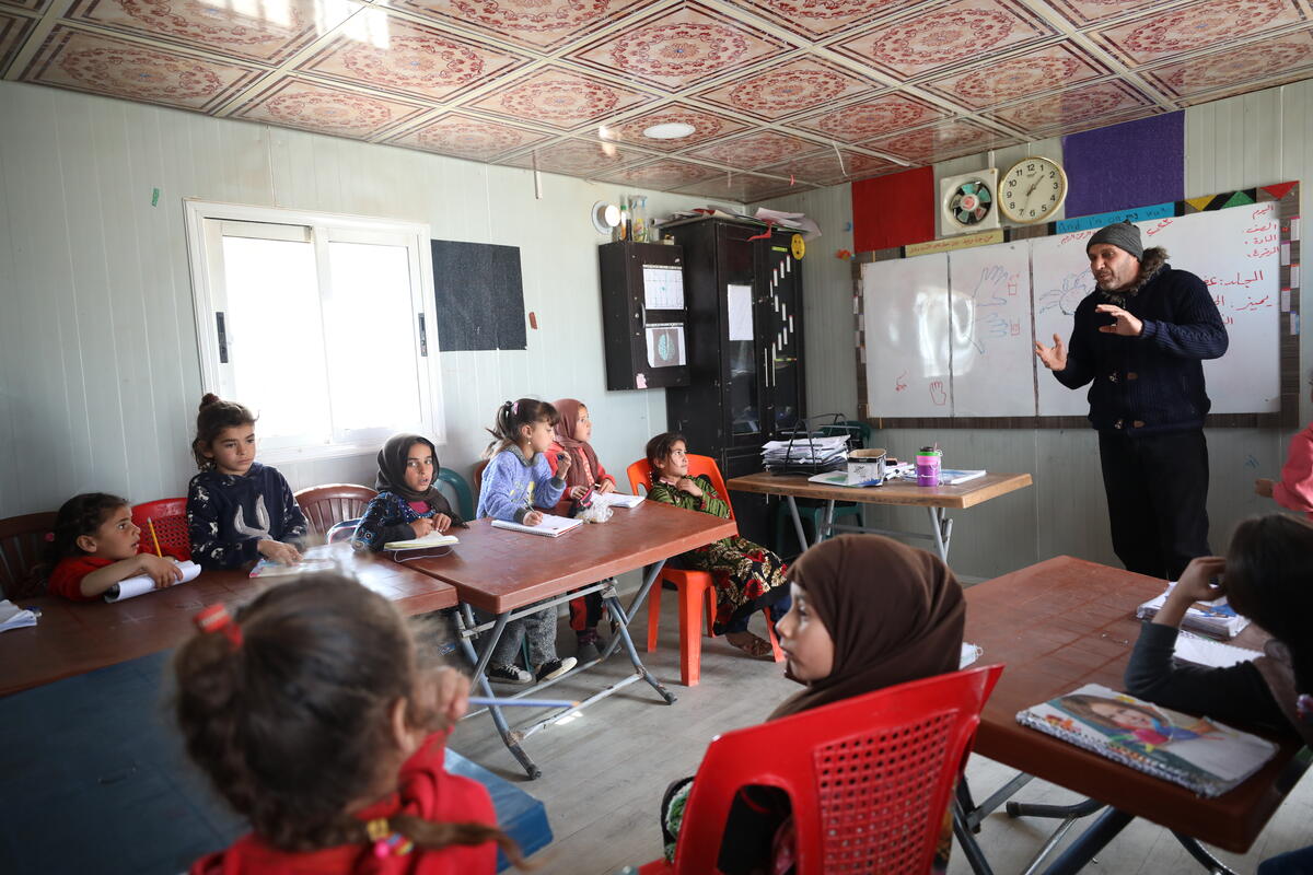 To all the amazing teachers around the world, THANK YOU!❤️ Without your passion and dedication, millions of #children wouldn't be able to dream of having a future📚 Education is children's brightest hope! #WorldTeachersDay