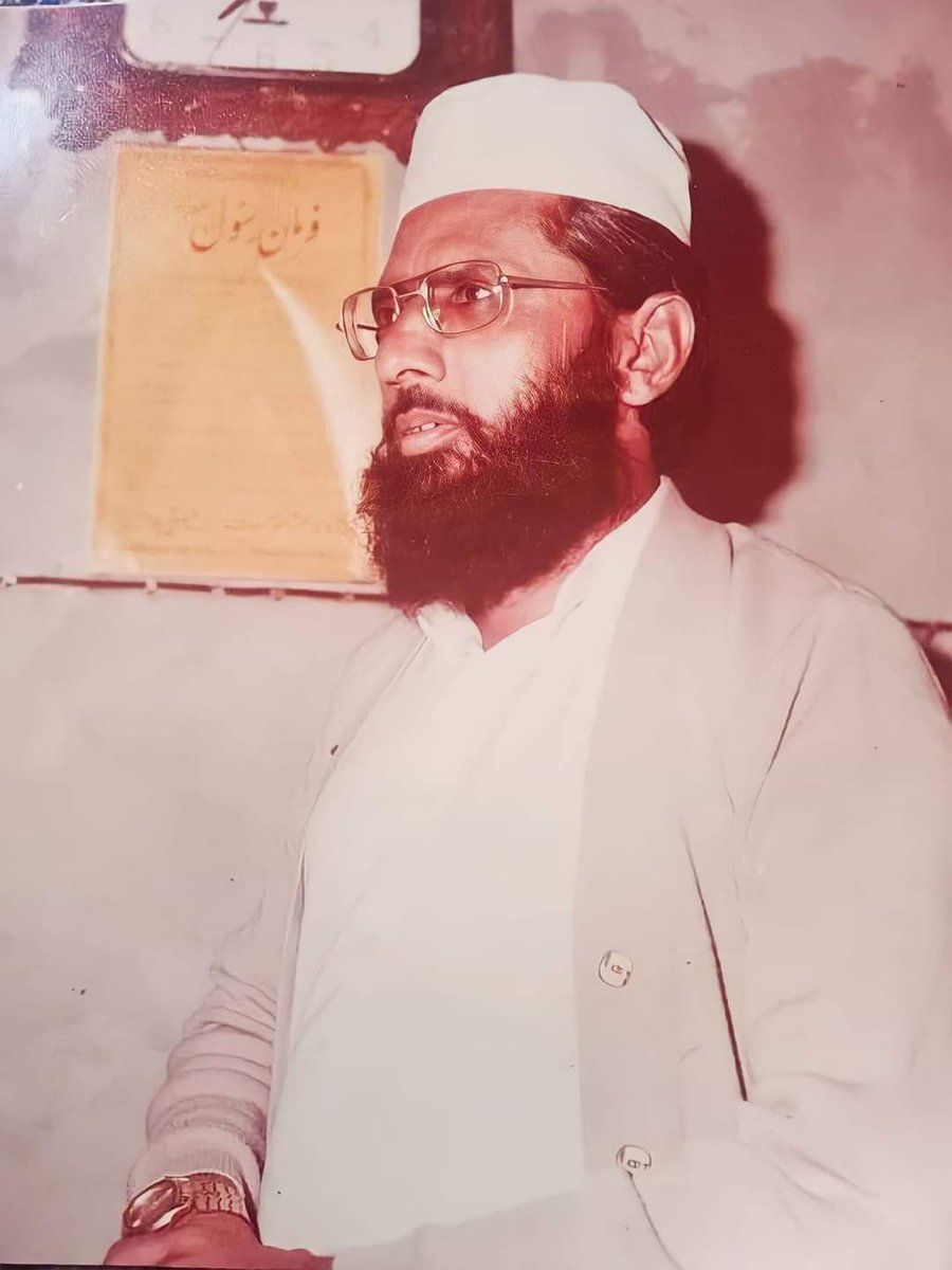 اے جھنگ والے قلندر
رب آپ کی قبر پر کروڑوں رحمتیں نازل فرمائے
 آپ خود تو چلے گئے لیکن ہمیں عشقِ صحابہؓ کا جام پلا گئے ❤️