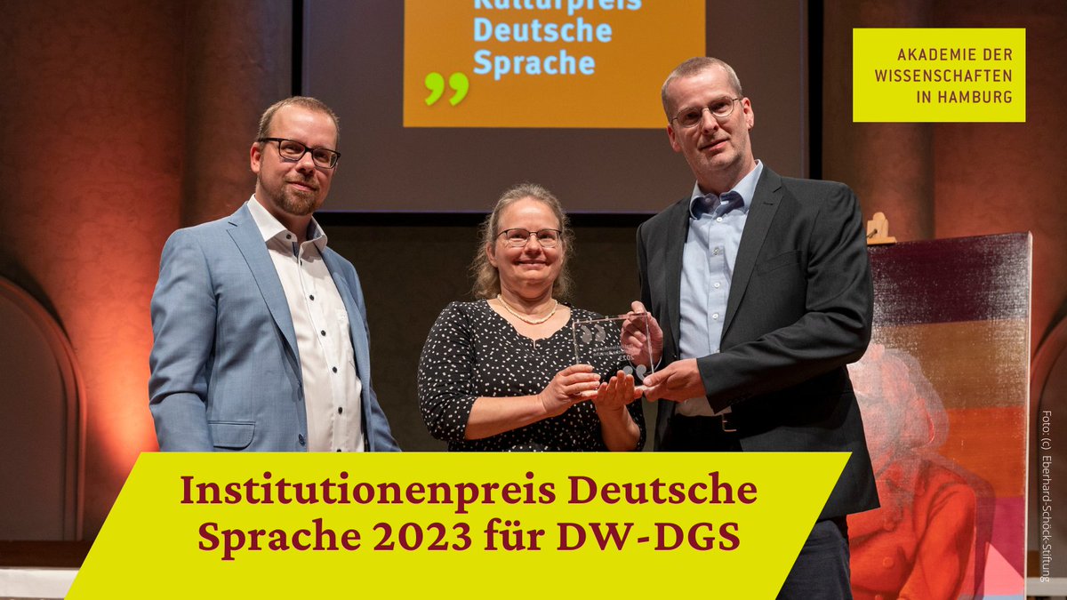 Das Digitale Wörterbuch Deutsche Gebärdensprache, abgekürzt DW-DGS, hat den #Institutionenpreis Deutsche Sprache 2023 erhalten. Vertreter:innen von <a href="/unihh/">Universität Hamburg</a> unseres gemeinsamen Forschungsprojekts <a href="/DgsKorpus/">DGS-Korpus</a> haben den Preis in Baden-Baden entgegengenommen. 🎉
awhamburg.de/aktuell/aktuel…