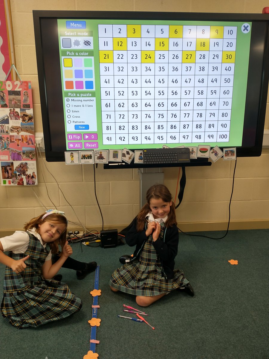 MonktonYear2's tweet photo. Today we have been counting up in 3's and all agreed it's slightly trickier than 2's, 5's and 10's. We decided to use different strategies like number lines, beads and even dice to show how to count in 3's. We then made videos and shared them with the class. https://t.co/5fanIZufD4