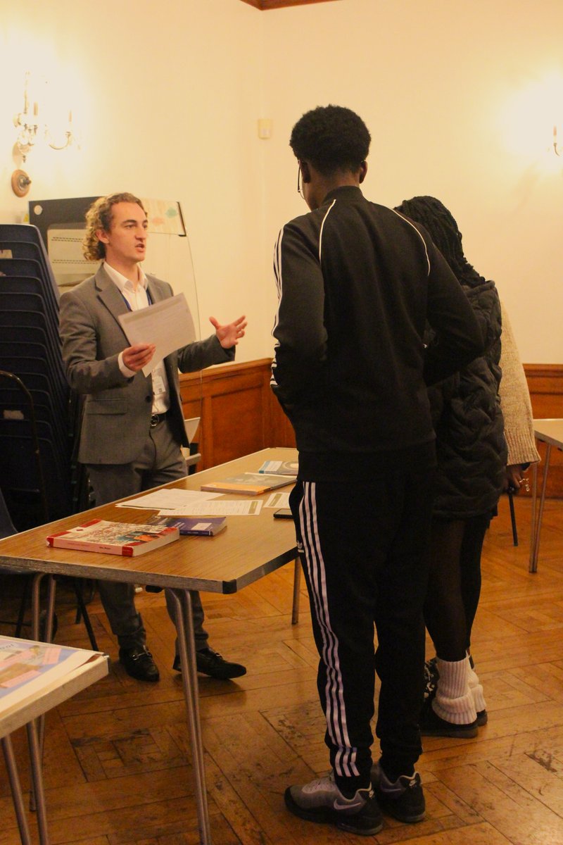 Another successful Open Event at Bishop Challoner. Prospective Sixth Form students visited the school to learn more about their options for Year 12 and beyond 💫 If you would like to attend our next Whole-School Open Morning, please register here: shorturl.at/kpuBO