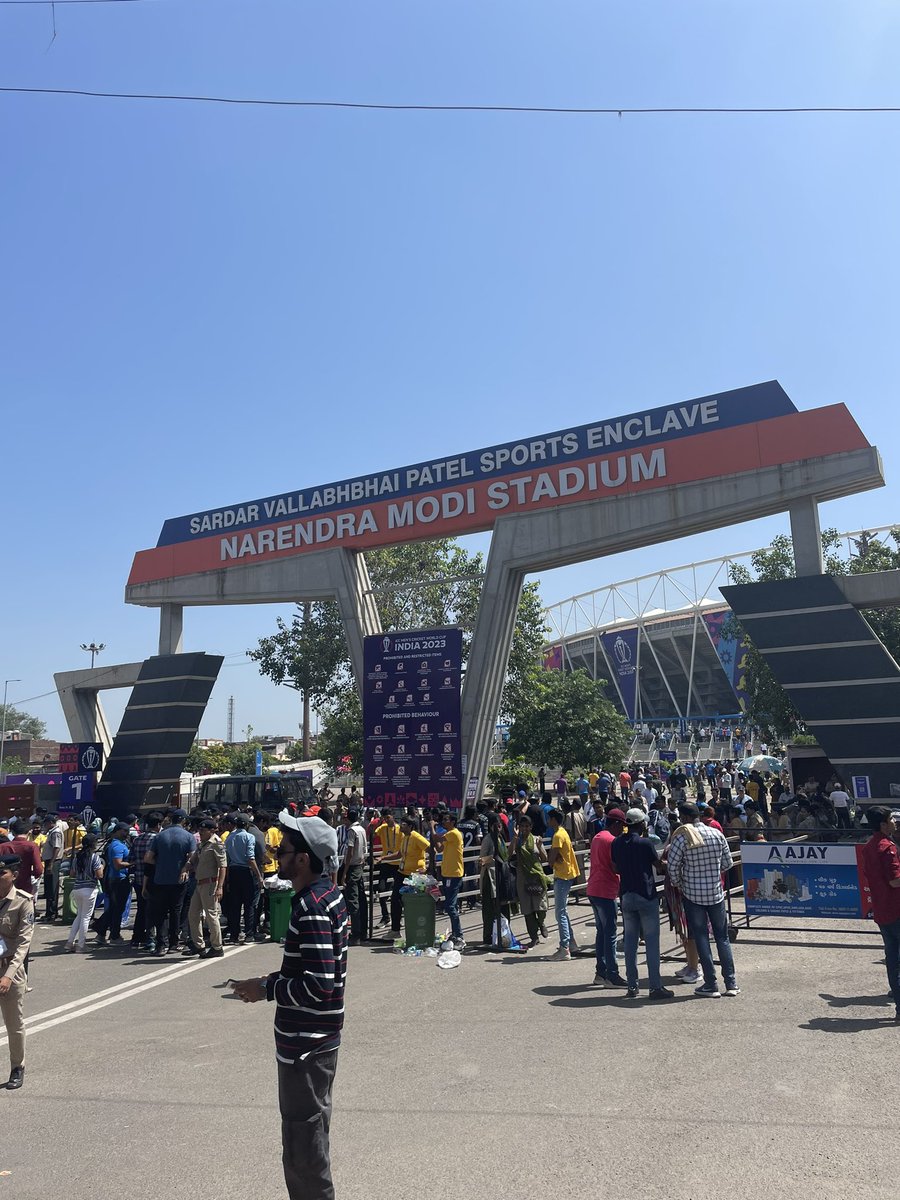 Will080808's tweet photo. Poor start to the tournament, but really special watching England at a World Cup in India🇮🇳 https://t.co/bvDCyVqoNu