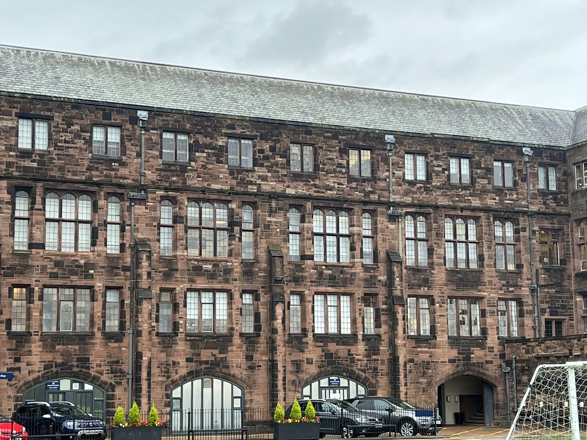 A spirited performance ends in defeat for our year 10 rugby team again Bolton School. 40-12 the final score in our first ever under 15s Lancashire cup match! Jacob with 2 tries and plenty of positives to take 💪 🏉 @lythamhigh <a href="/FyldeRugbyFdn/">Fylde Rugby Community Foundation</a>