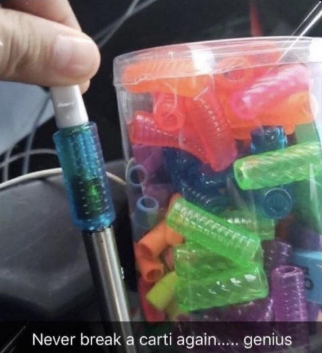 WeedPorns's tweet image. Who tf is breaking a cart though