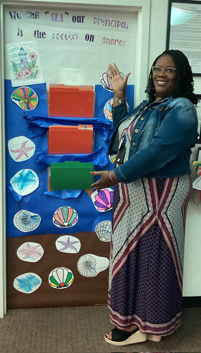 JBHC_HCS's tweet photo. October is National Principals Month! We are celebrating our courageous leader, Ms. Spencer, for her unwavering dedication, guidance &amp; support.  We appreciate you! #NationalPrincipalsMonth #TrueLeader #LeadingbyExample  @RJSpencer1118 @HenryCountyBOE @LearnInHenry @Shille_E https://t.co/KiPwW5me5Z