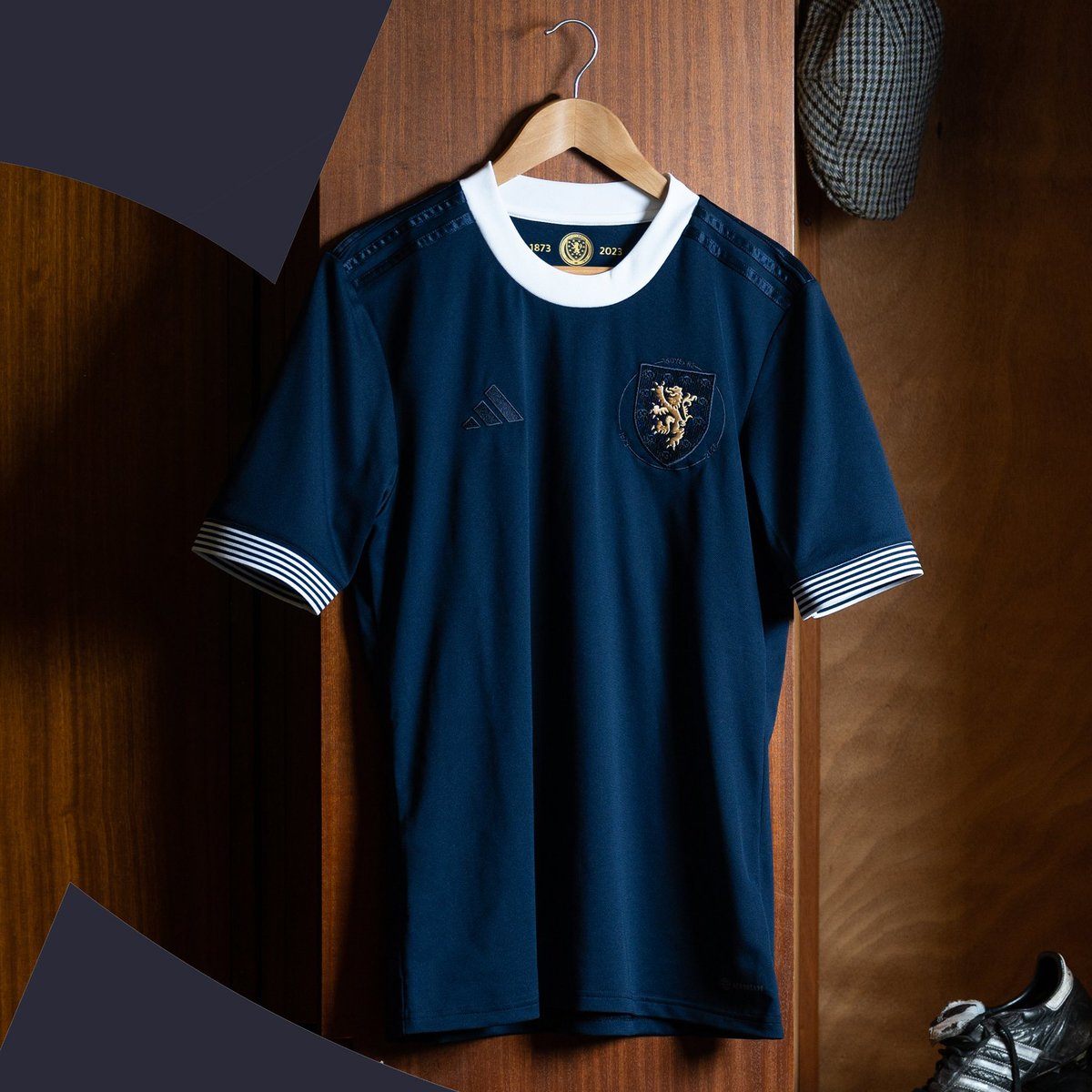 Fodboldworld (@fodboldword) on Twitter photo 🚨 SORTEO INTERNACIONAL 🚨
Pueden ganarse la camiseta de Escocia por los 150 años de su Federación de Fútbol 🤩🔥
Para participar:
1️⃣ Dar RT y ❤️ a este tuit
2️⃣ Seguir a <a href="/fodboldword/">Fodboldworld</a>
HABRÁ TRES GANADORES y se anuncian el 1 de noviembre 🤯
Mucha suerte ❤️ 🚨 SORTEO INTERNACIONAL 🚨
Pueden ganarse la camiseta de Escocia por los 150 años de su Federación de Fútbol 🤩🔥
Para participar:
1️⃣ Dar RT y ❤️ a este tuit
2️⃣ Seguir a <a href="/fodboldword/">Fodboldworld</a>
HABRÁ TRES GANADORES y se anuncian el 1 de noviembre 🤯
Mucha suerte ❤️