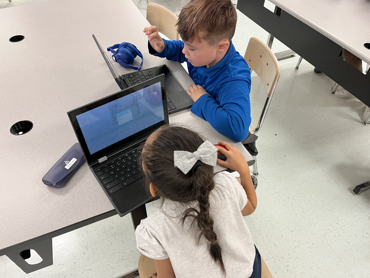 Jacob Elliott tweet media