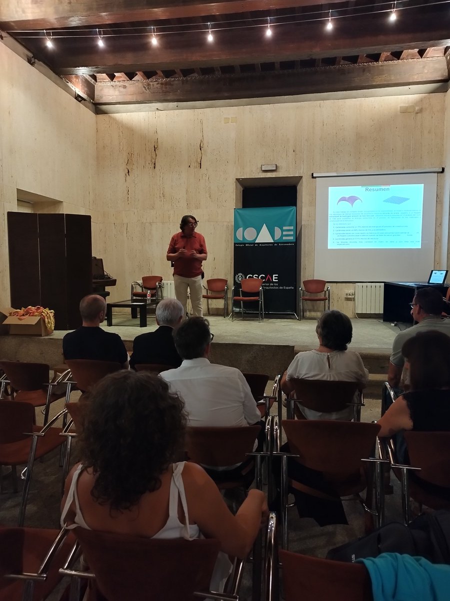 ArquiExt_COADE's tweet photo. La jornada de tarde, #XVIIIREhabilita, comienza con Manuel Fortea Luna tratando el tema de las bóvedas extremeñas, una solución eficiente, sostenible y tradicional a rehabilitación energética 

#DMA23 @CSCAE https://t.co/0ZT5VPiYdN