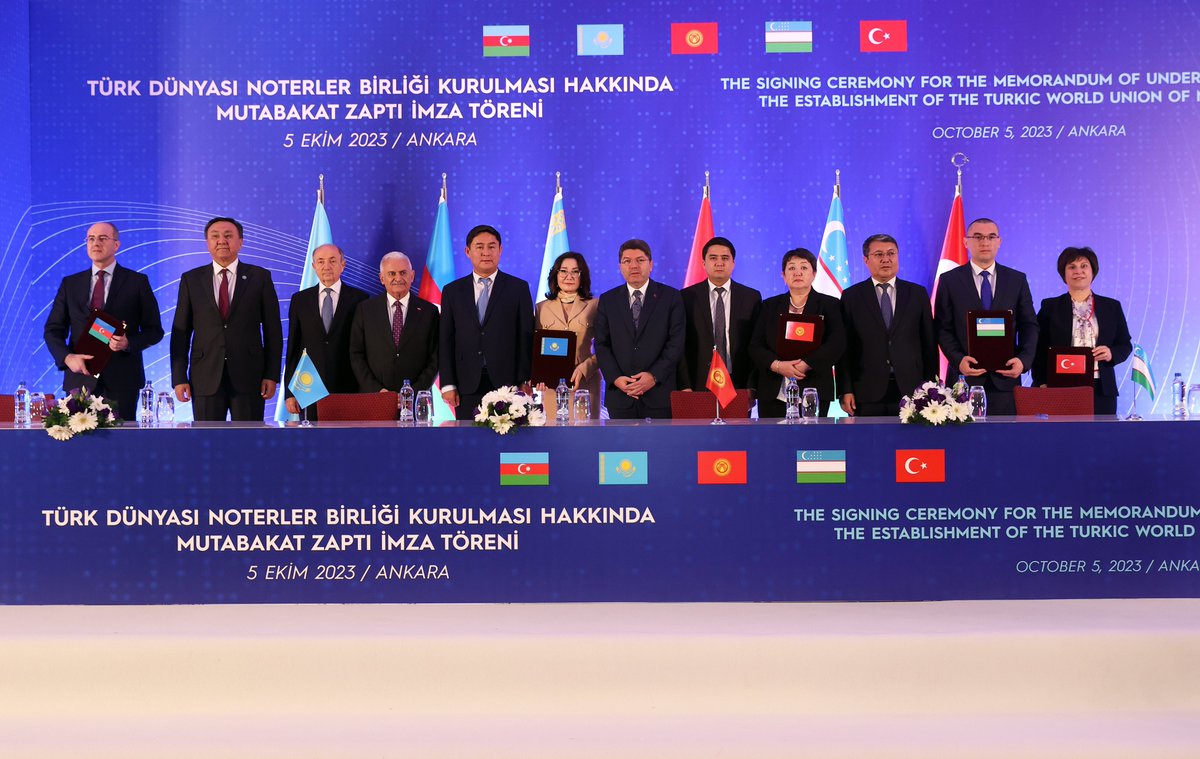 Türk devletleri arasındaki işbirliğinin geliştirilmesi için Türk Dünyası Noterler Birliği’ni Azerbaycan, Kazakistan, Özbekistan ve Kırgızistan ile kurduk. Birliğin kurulmasına ilişkin mutabakat zaptı imza törenini, Türk Devletleri Teşkilatı Aksakallar Konseyi Başkanı Sayın Binali