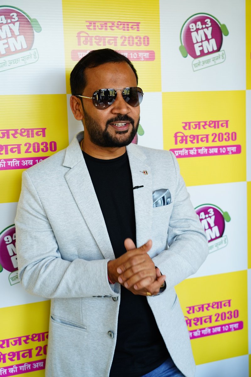 Rjkartik's tweet photo. राजस्थान है तैयार :) Mission 2030 के विज़न डॉक्यूमेंट को आज माननीय मुख्यमंत्री श्री @ashokgehlot51 जी ने लॉन्च किया 😊 @RajGovOfficial @DIPRRajasthan https://t.co/msQYbg2mEW