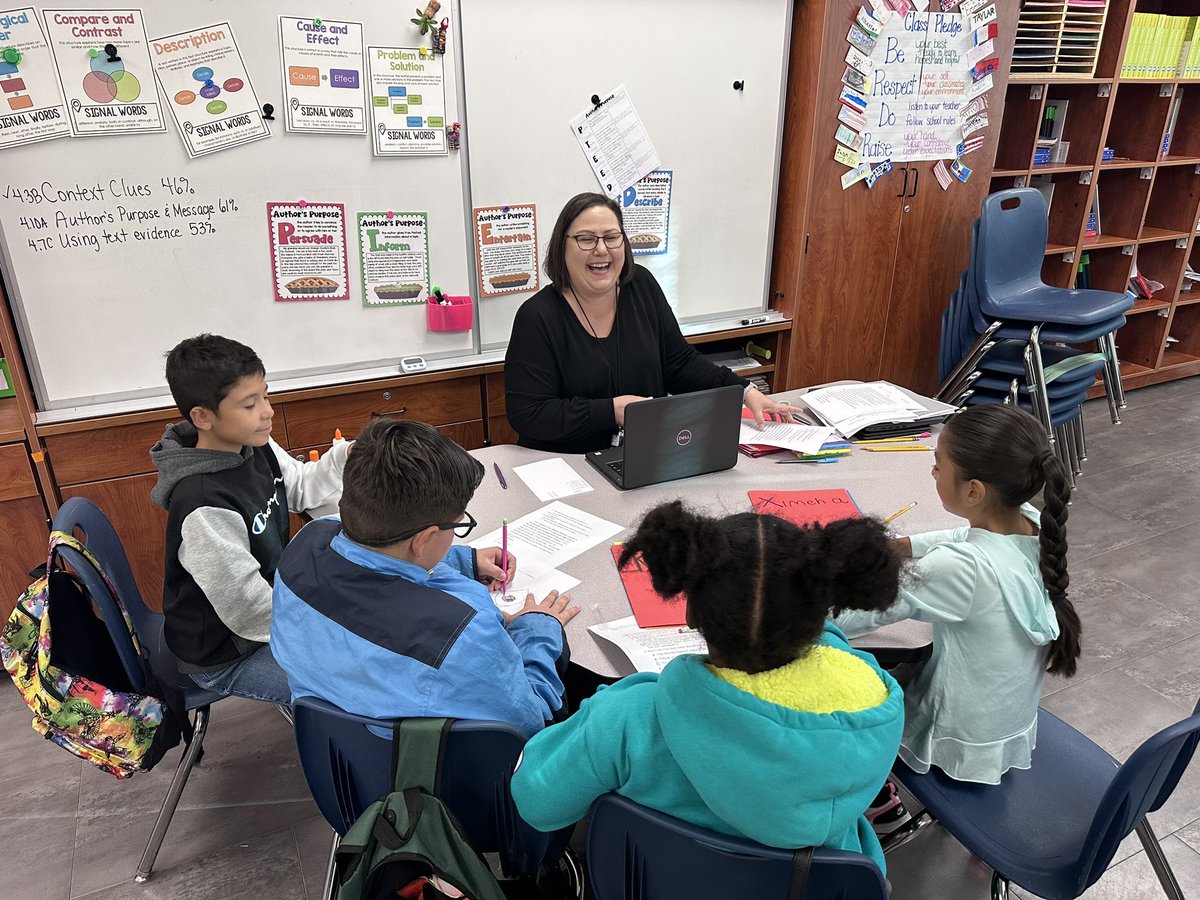SISD_ES's tweet image. Started out my day with these amazing Buffs! 🙌🏻 Thank you Dr. Sepulveda for the hospitality! 🫶🏼 #IntersessionLearning